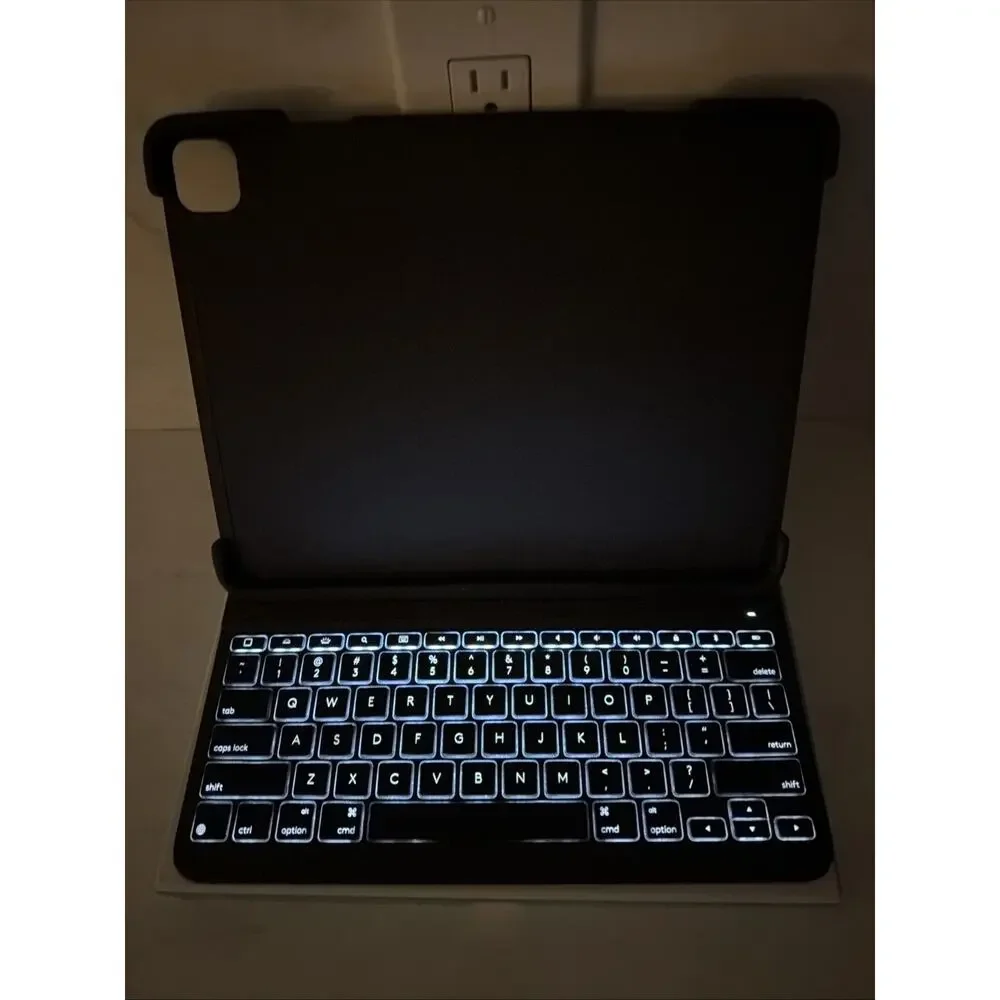 Logitech Slim Folio Pro Keyboard Case for iPad Pro 12.9 Inch 3rd 4th Gen W/ Box